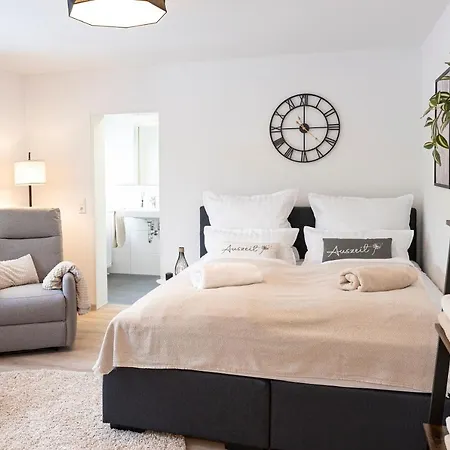 Apartment Business Fuer 2 - Kueche - Parkplatz - Netflix